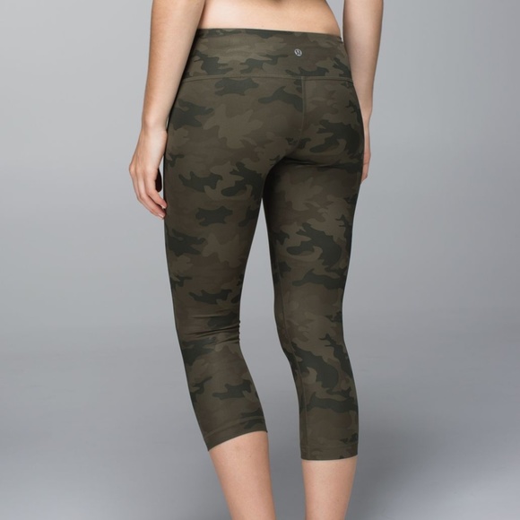 Lululemon Luxtreme Savasana Camo Fatigue Green Cro - Picture 5 of 8